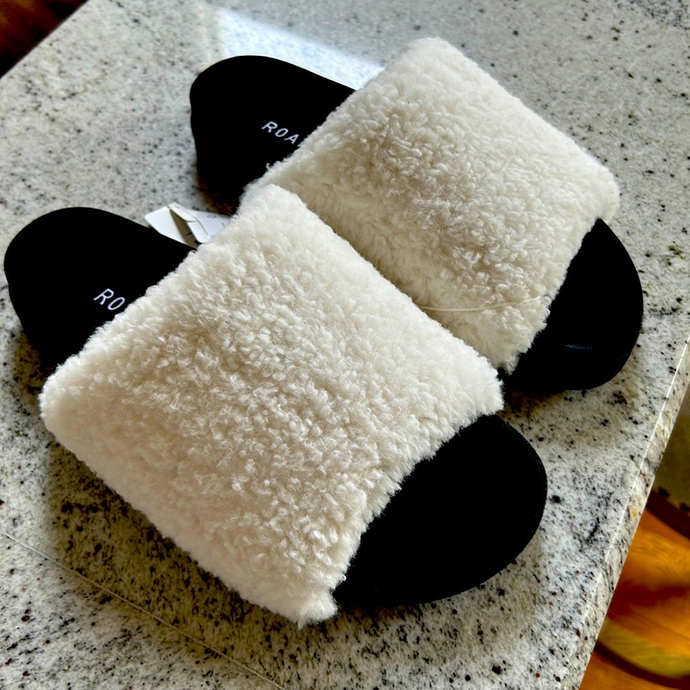 White Roam Sherpa slides